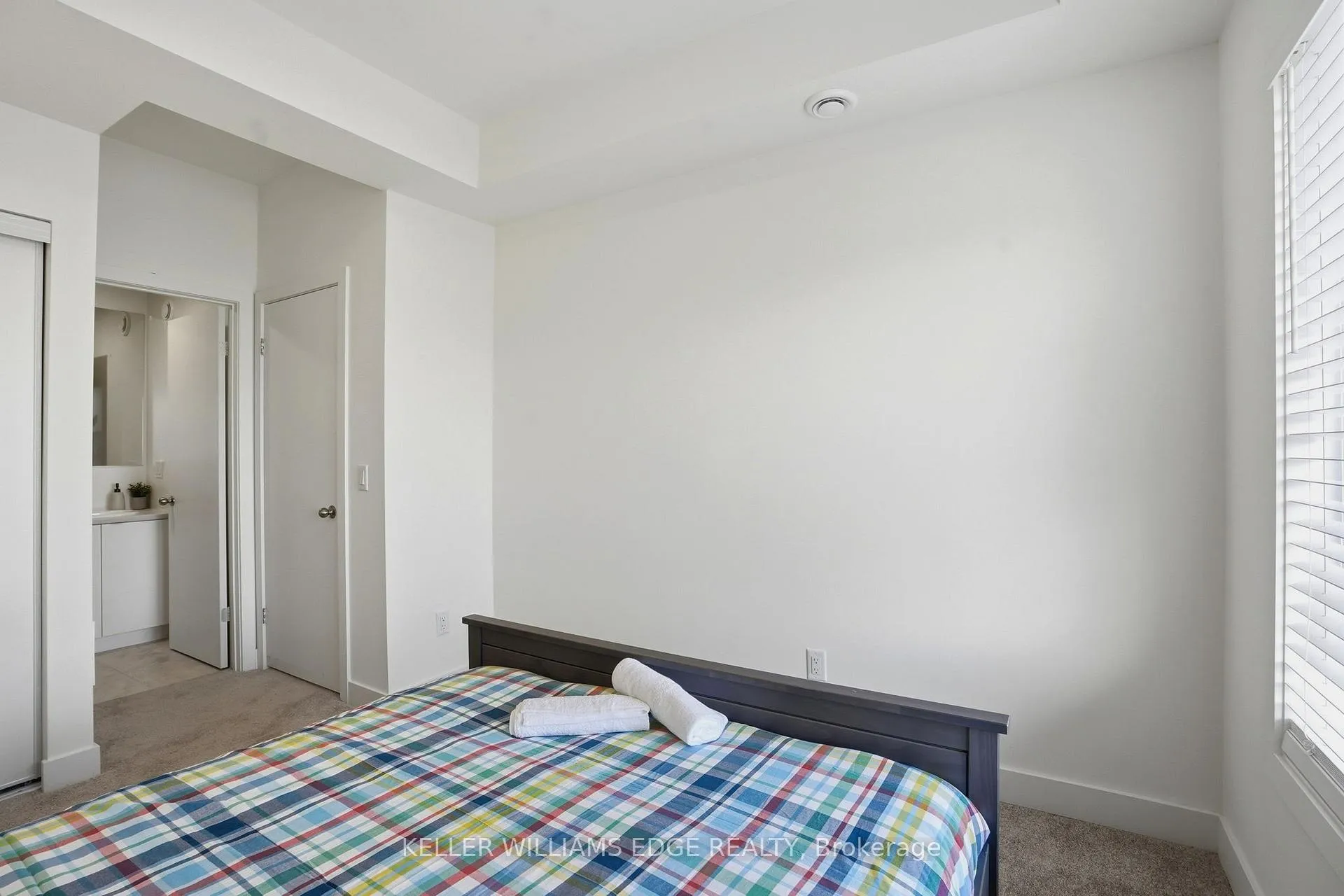 Photo 25 of 16 E Chester Avenue, St. Catharines, E. Chester — HOMEH