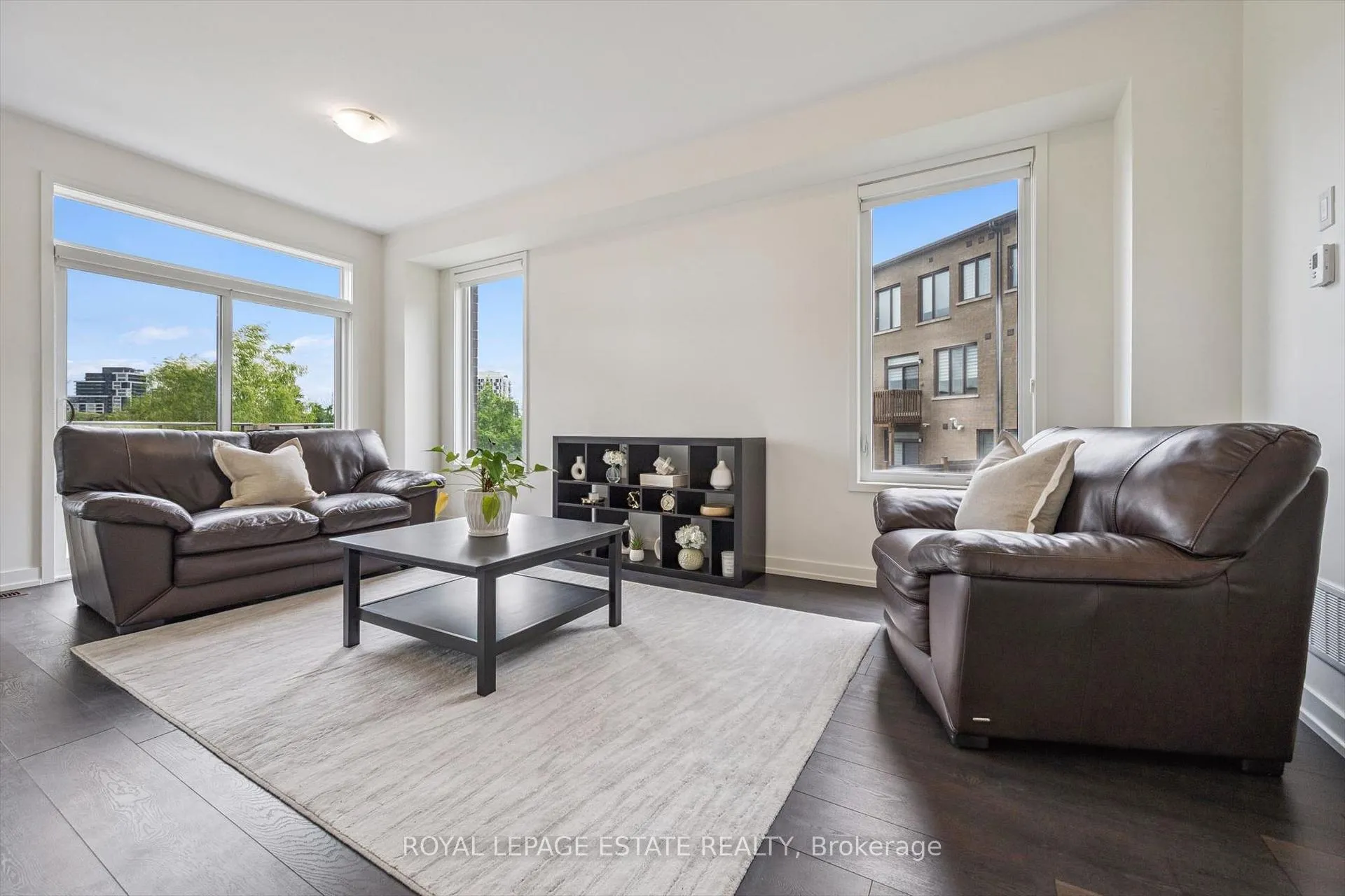 Photo 4 of 237 Fowley Drive, Oakville, Glenorchy — HOMEH