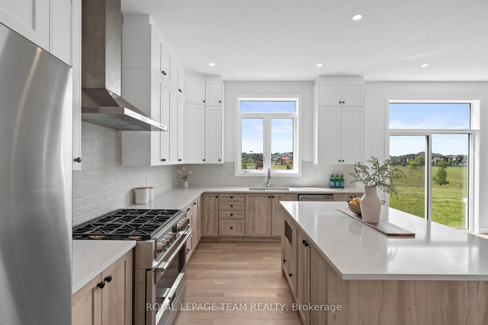 Photo 13 of 590 Anchor Circle, Ottawa, Mahogany Community — HOMEH