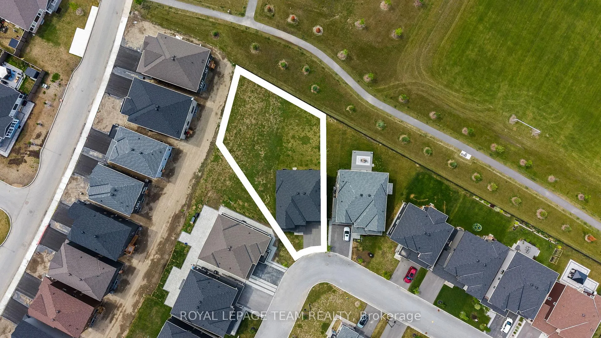 Photo 47 of 590 Anchor Circle, Ottawa, Mahogany Community — HOMEH