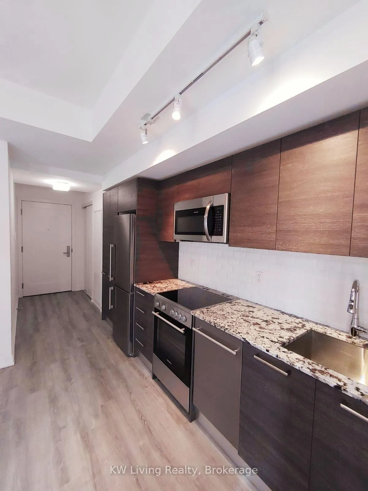 Photo 2 of Unit 1001, 28 Wellesley Street E, Toronto, Church-Yonge Corridor — HOMEH
