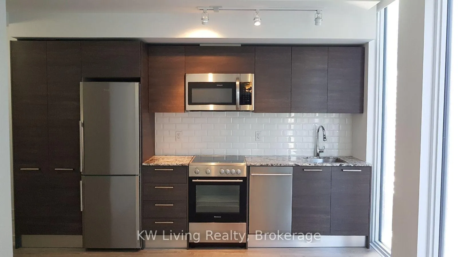 Photo 4 of Unit 1001, 28 Wellesley Street E, Toronto, Church-Yonge Corridor — HOMEH