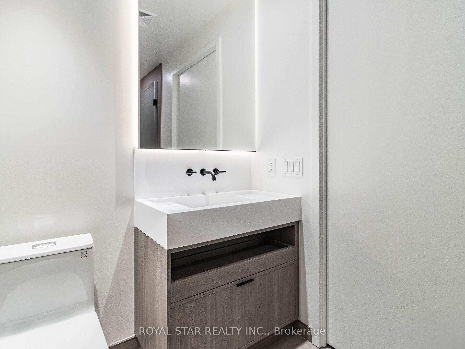 Photo 21 of Unit 2904, 55 Charles Street E, Toronto, Church-Yonge Corridor — HOMEH