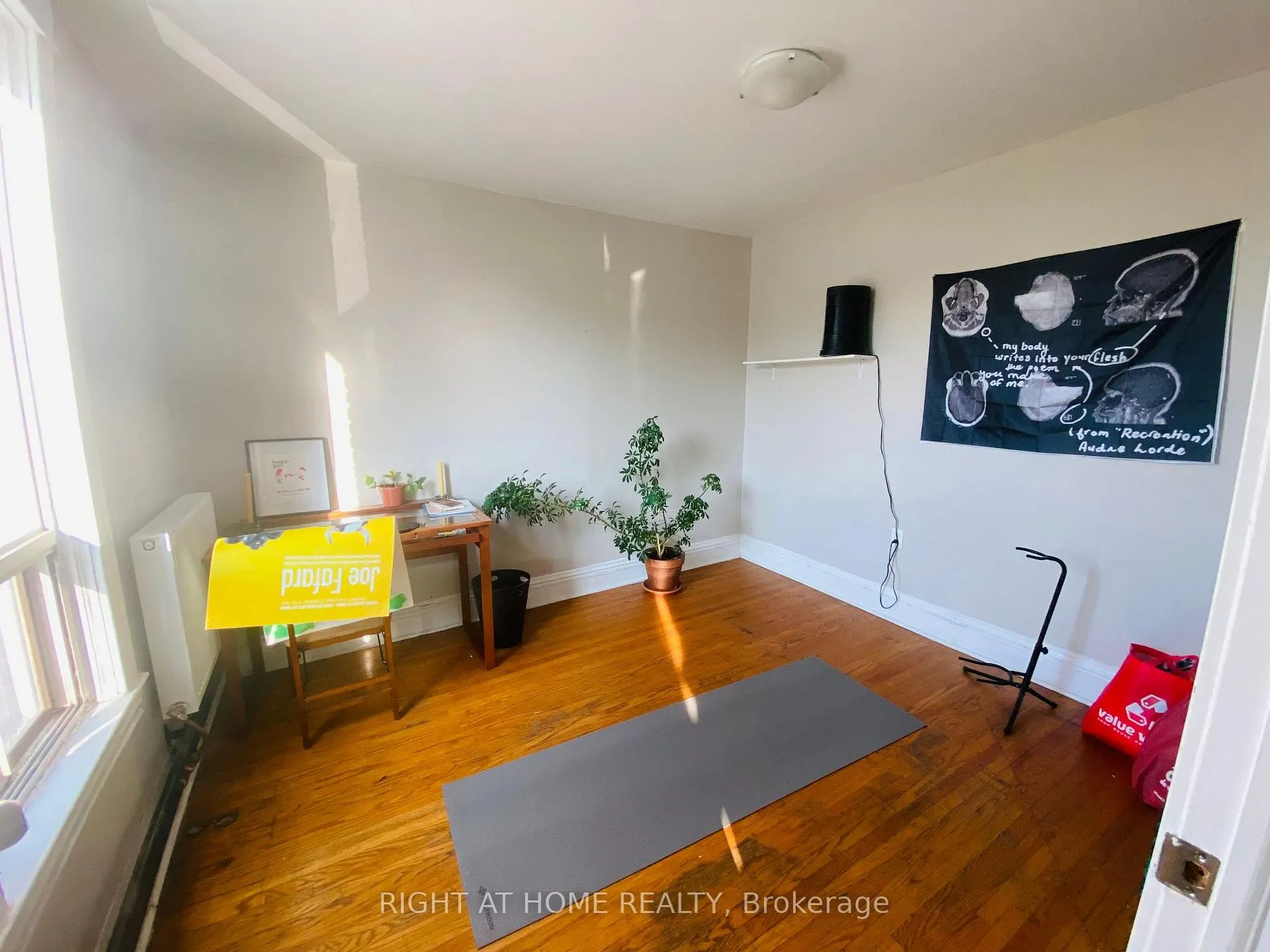 Photo 7 of Unit A, 332 Salem Avenue, Toronto, Dovercourt-Wallace Emerson-Junction — HOMEH