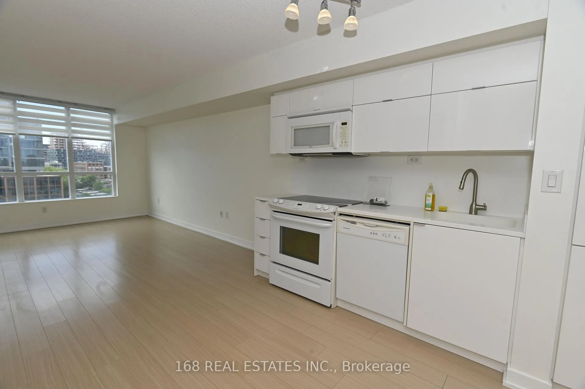 Photo 2 of Unit 920, 151 Dan Leckie Way, Toronto, Waterfront Communities — HOMEH