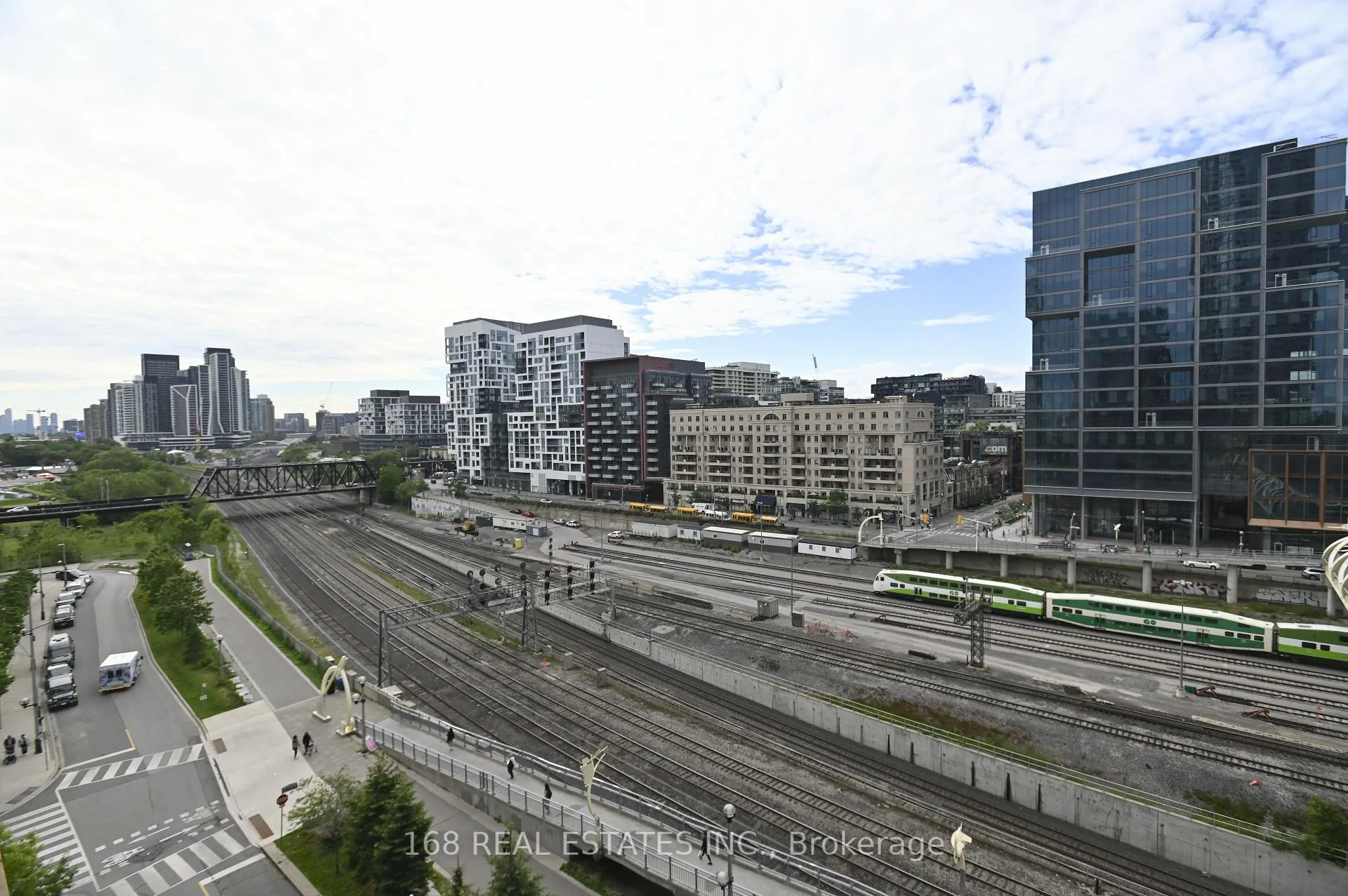 Photo 13 of Unit 920, 151 Dan Leckie Way, Toronto, Waterfront Communities — HOMEH