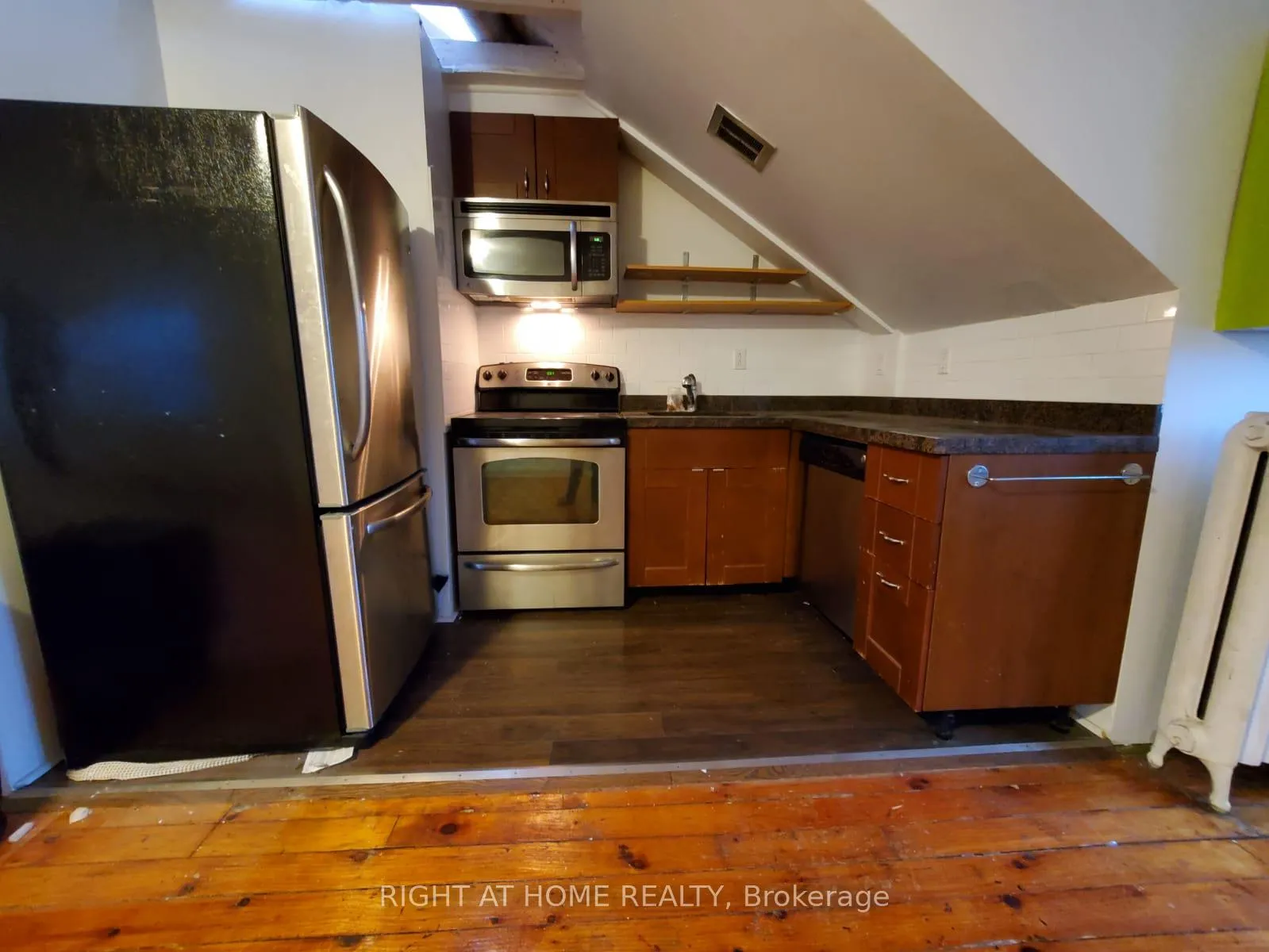 Photo 1 of Unit 5, 178 Spadina Road, Toronto, The Annex — HOMEH