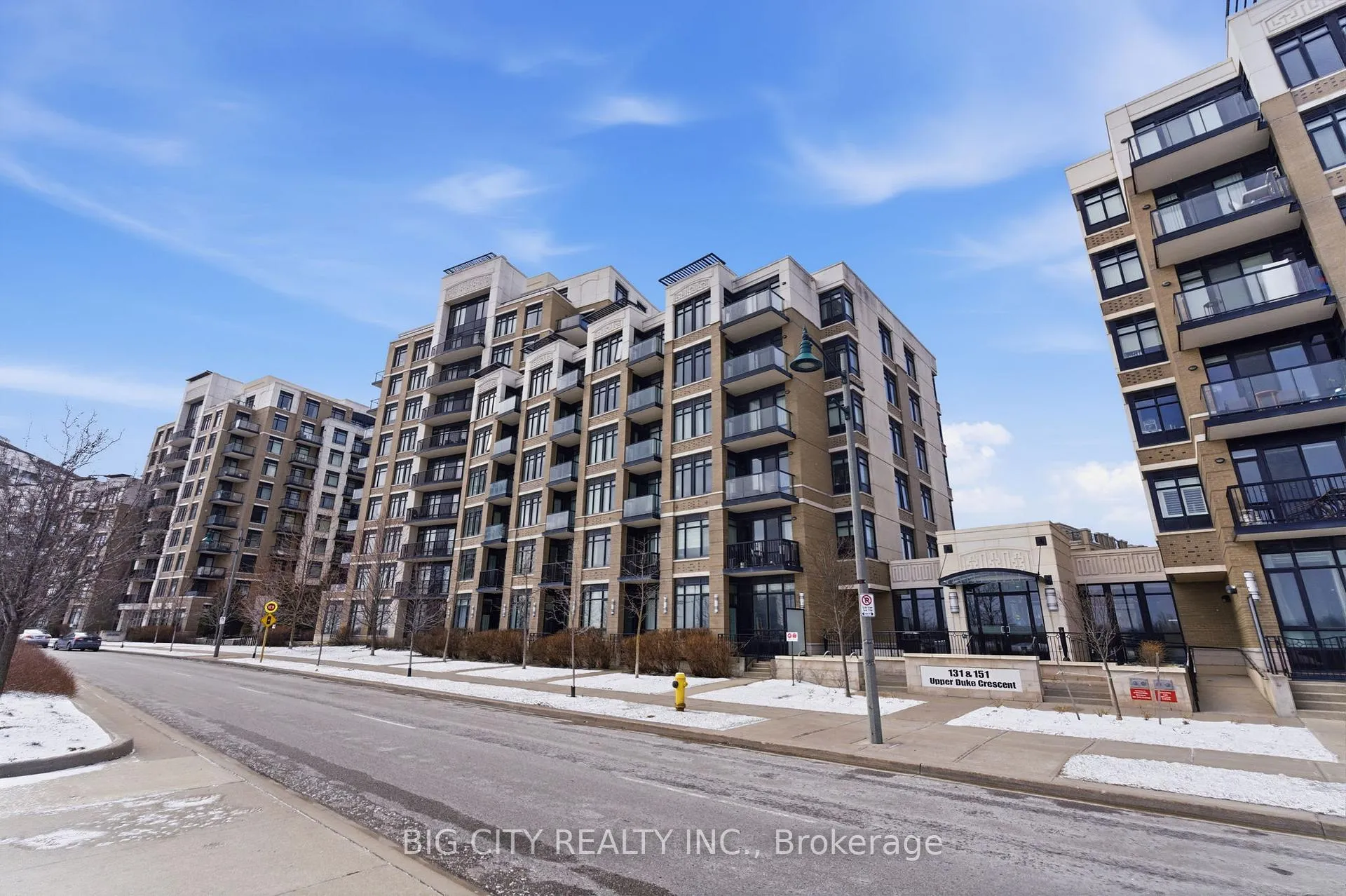Photo 4 of Unit 1005, 131 Upper Duke Crescent, Markham, Unionville — HOMEH