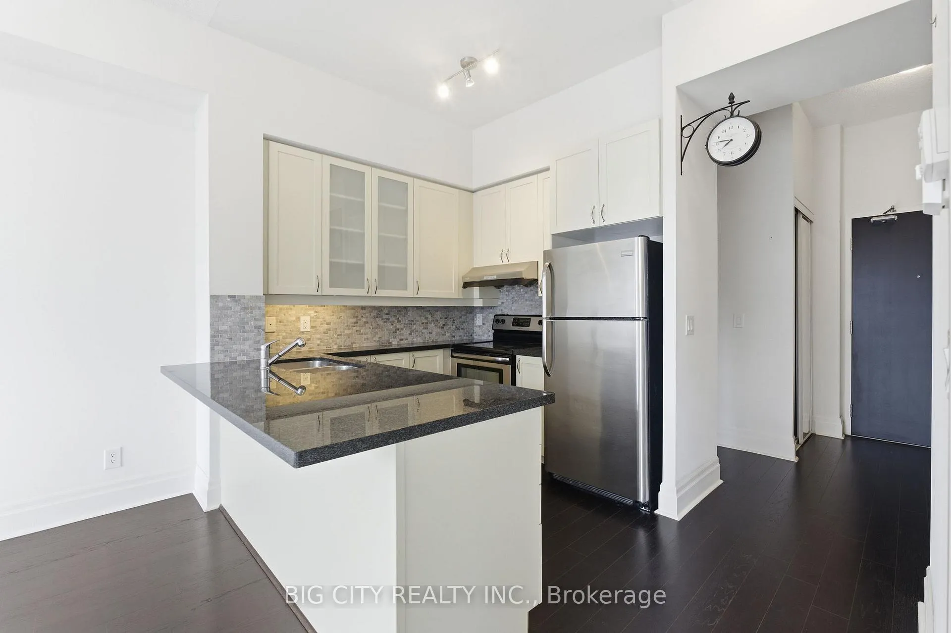 Photo 12 of Unit 1005, 131 Upper Duke Crescent, Markham, Unionville — HOMEH