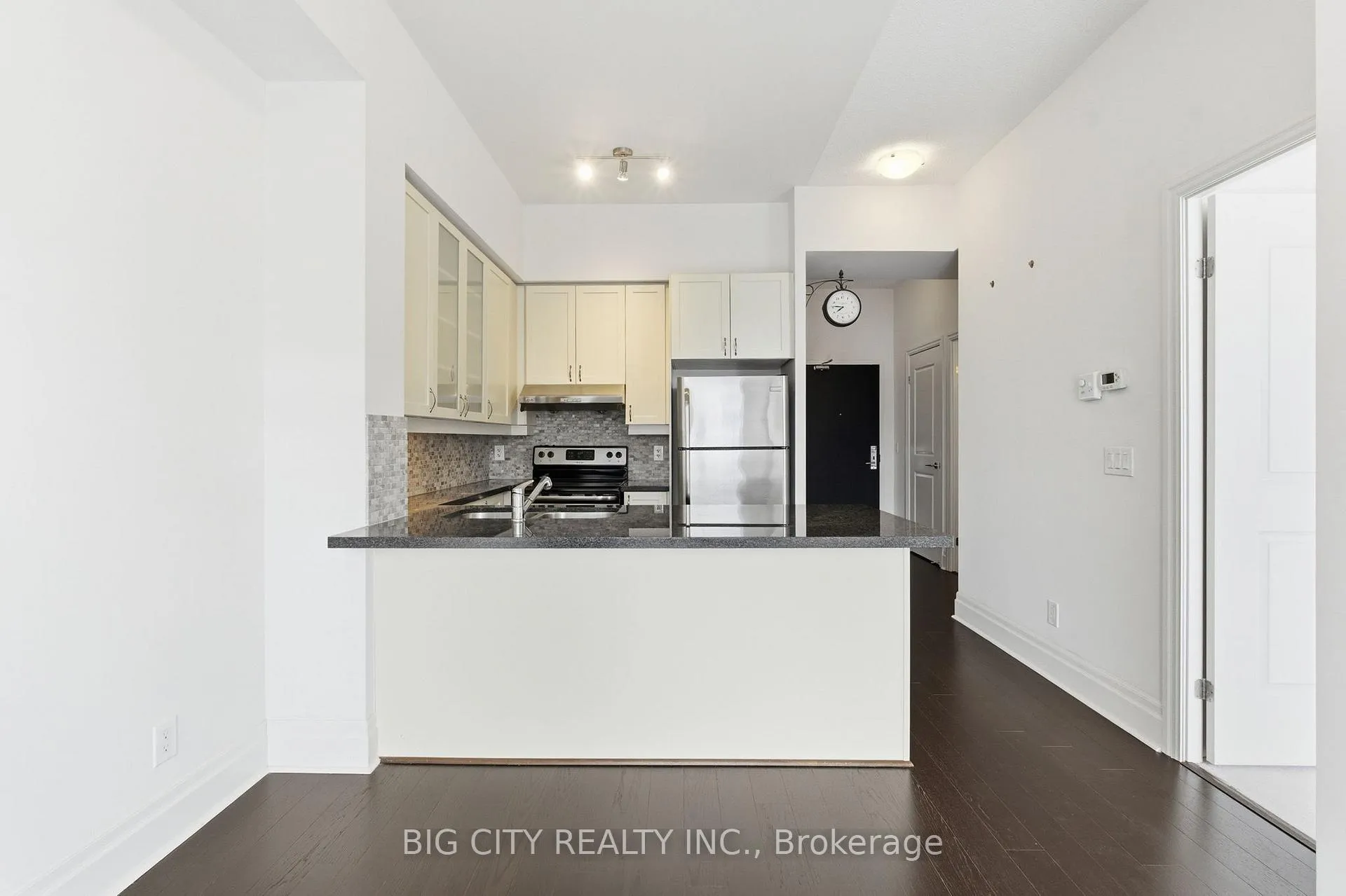 Photo 13 of Unit 1005, 131 Upper Duke Crescent, Markham, Unionville — HOMEH
