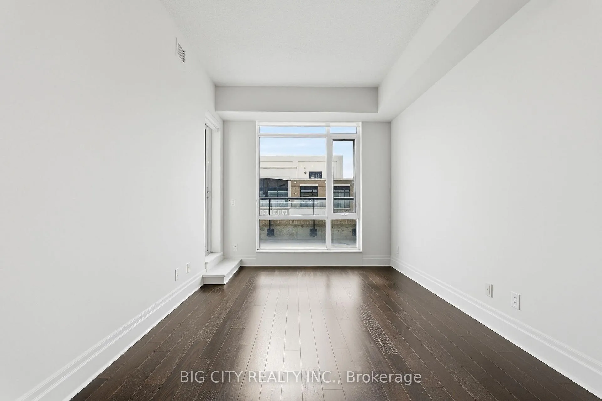 Photo 16 of Unit 1005, 131 Upper Duke Crescent, Markham, Unionville — HOMEH