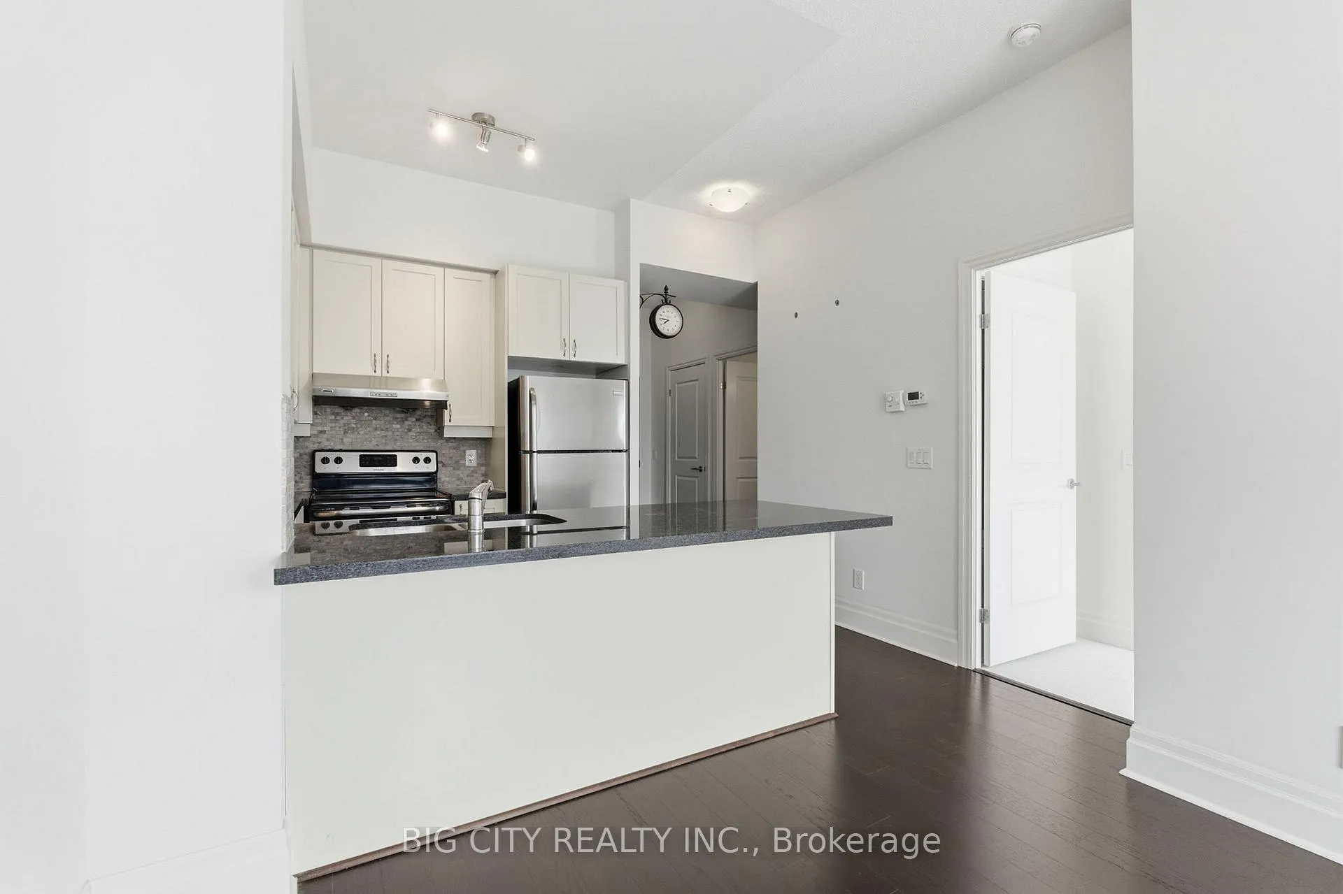 Photo 17 of Unit 1005, 131 Upper Duke Crescent, Markham, Unionville — HOMEH