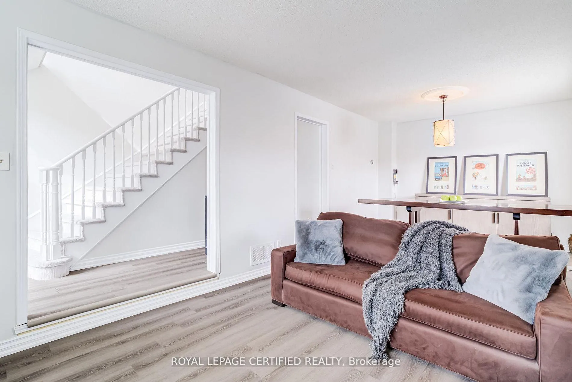 Photo 6 of 2197 Oakridge Crescent, Burlington, Headon — HOMEH