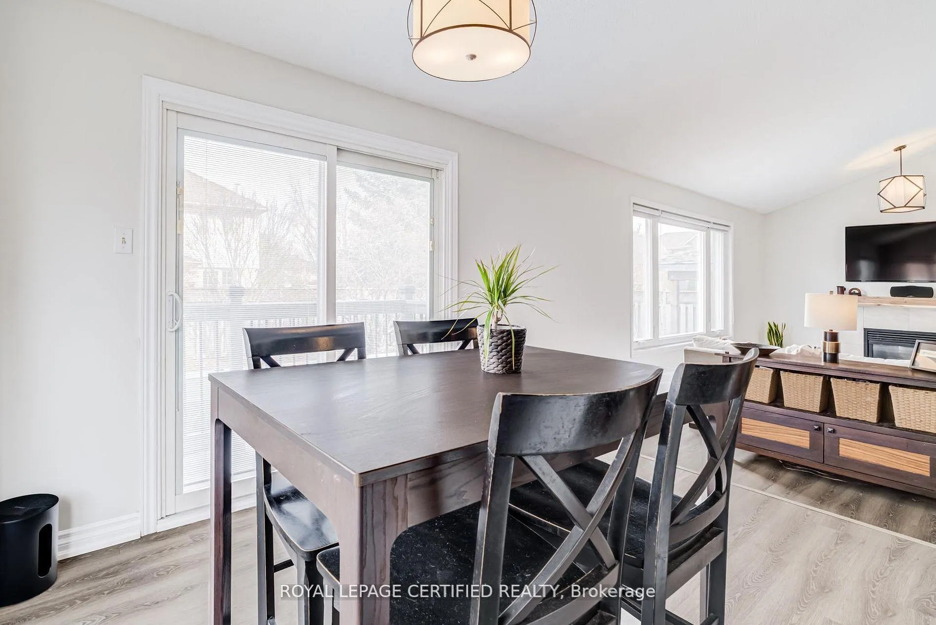 Photo 12 of 2197 Oakridge Crescent, Burlington, Headon — HOMEH