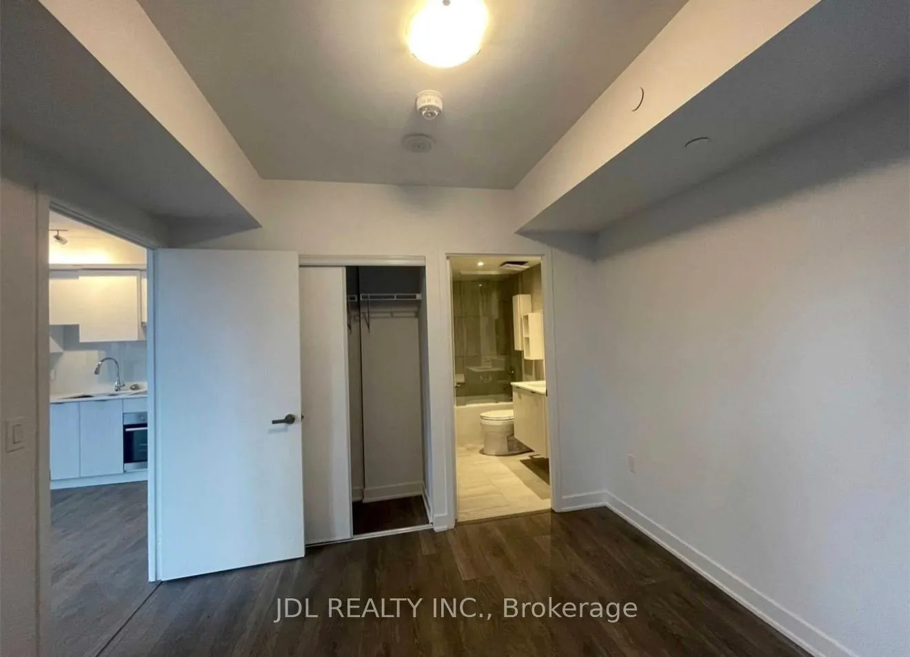 Photo 7 of Unit 3009, 99 Broadway Avenue, Toronto, Mount Pleasant West — HOMEH