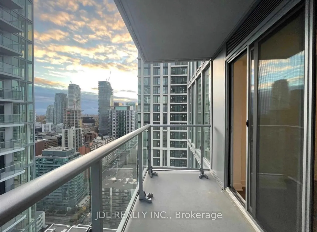 Photo 11 of Unit 3009, 99 Broadway Avenue, Toronto, Mount Pleasant West — HOMEH