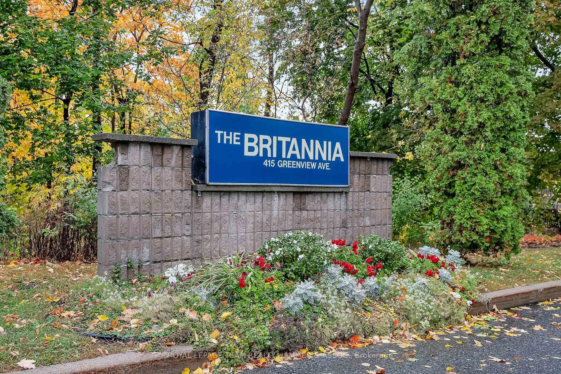 Photo 3 of Unit 106, 415 Greenview Avenue, Ottawa, Britannia — HOMEH