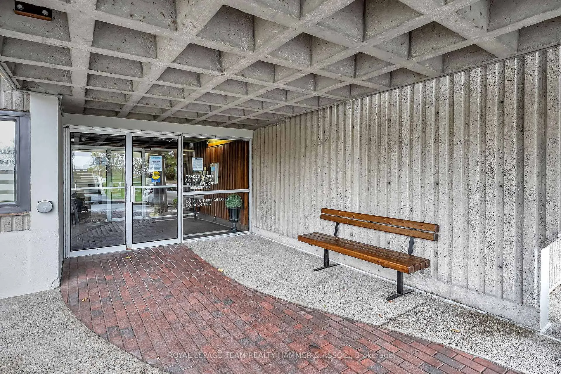 Photo 7 of Unit 106, 415 Greenview Avenue, Ottawa, Britannia — HOMEH