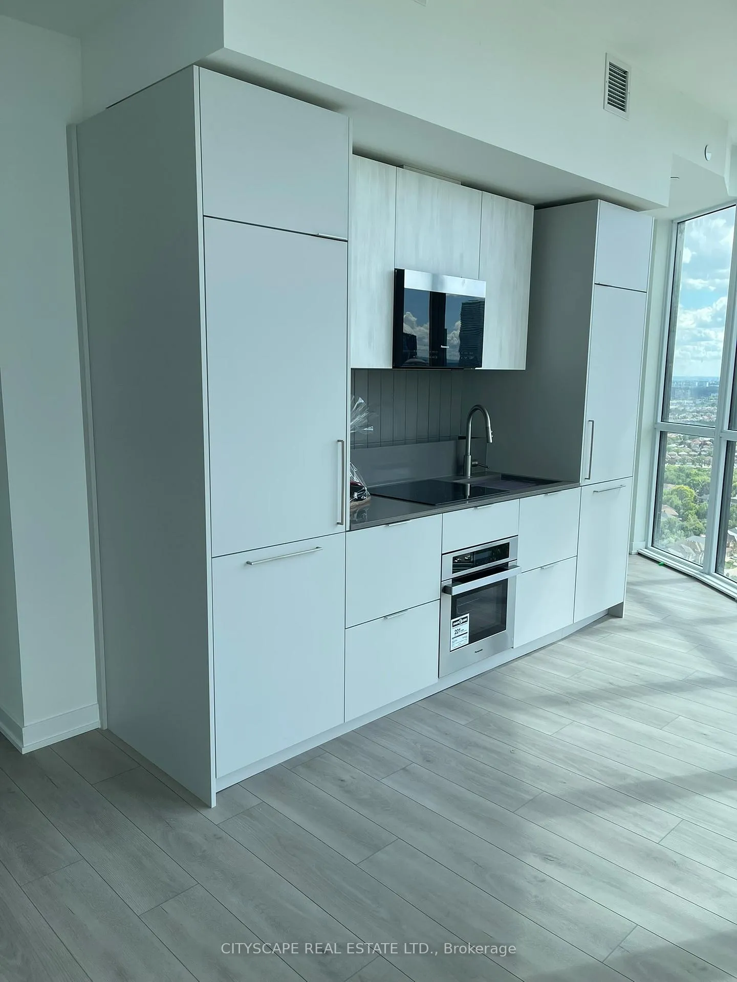 Photo 3 of Unit 3109, 1 Fairview Road E, Mississauga, Mississauga Valleys — HOMEH