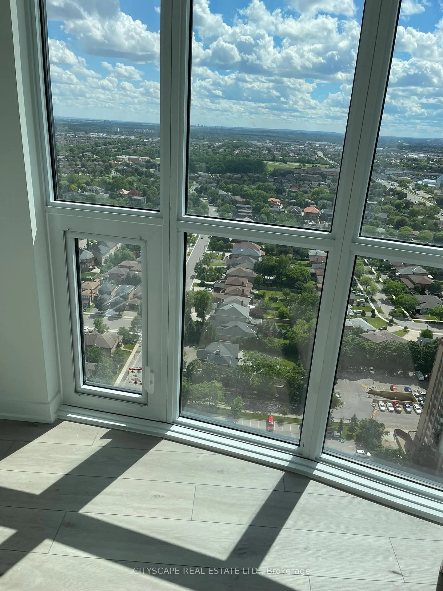 Photo 16 of Unit 3109, 1 Fairview Road E, Mississauga, Mississauga Valleys — HOMEH