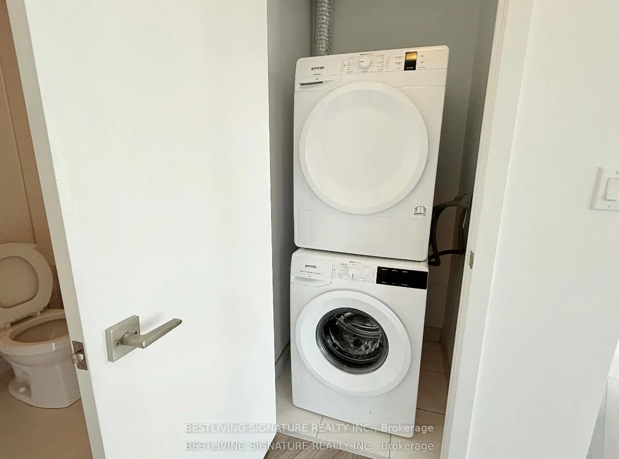 Photo 6 of Unit 903, 159 Wellesley Street E, Toronto, Cabbagetown-South St. James Town — HOMEH