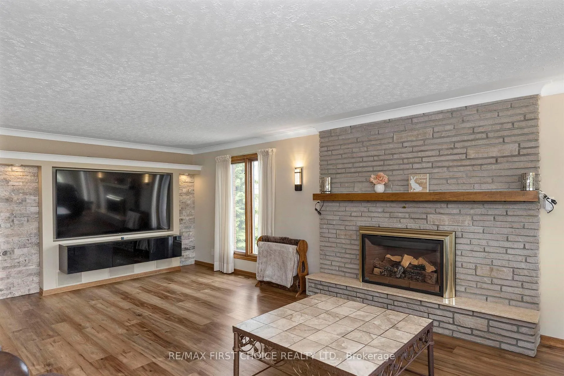 Photo 22 of 110 Albany Street, Thunder Bay, Shuniah — HOMEH