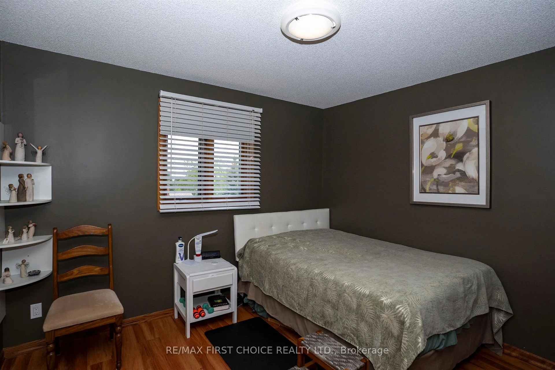 Photo 35 of 110 Albany Street, Thunder Bay, Shuniah — HOMEH