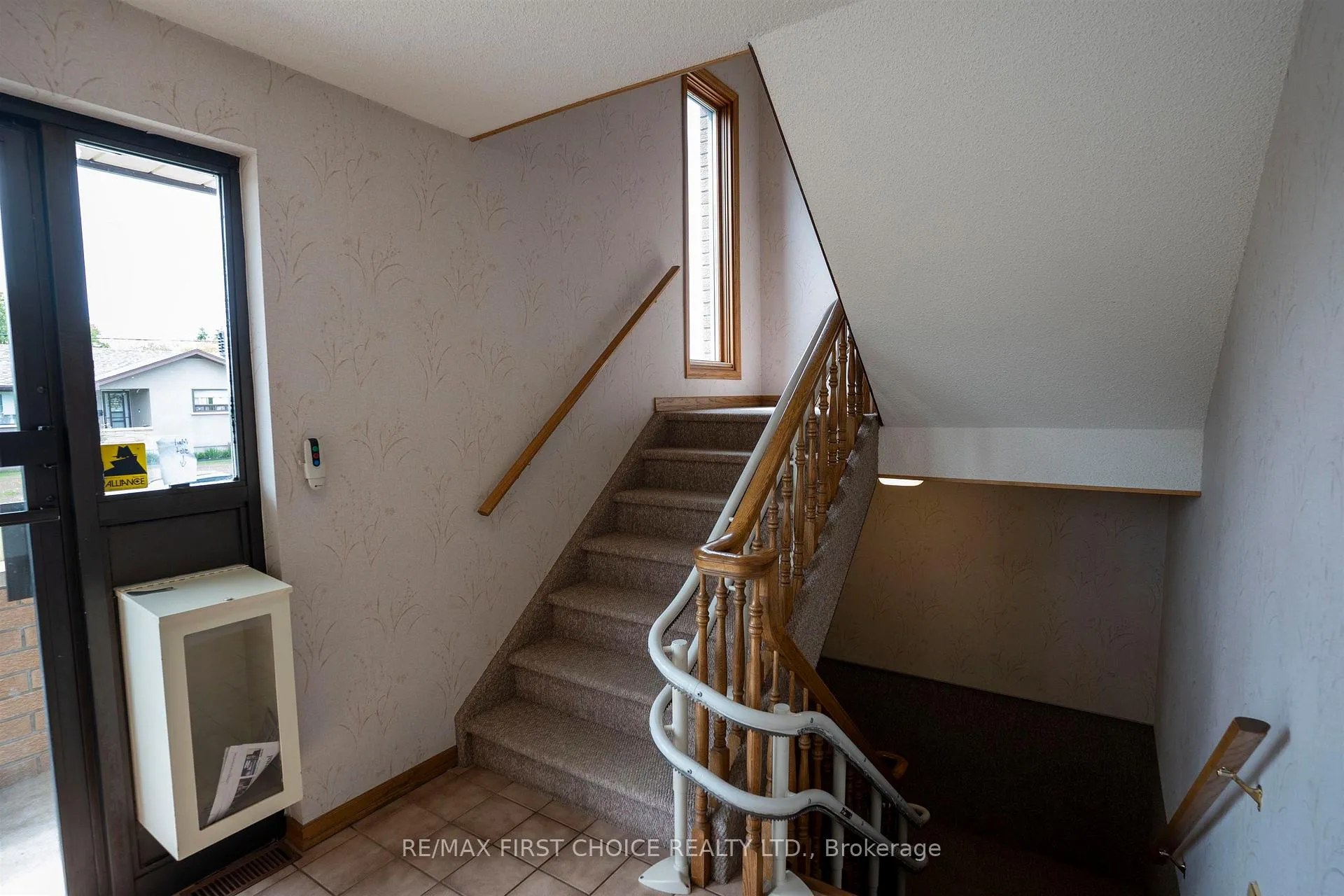 Photo 49 of 110 Albany Street, Thunder Bay, Shuniah — HOMEH