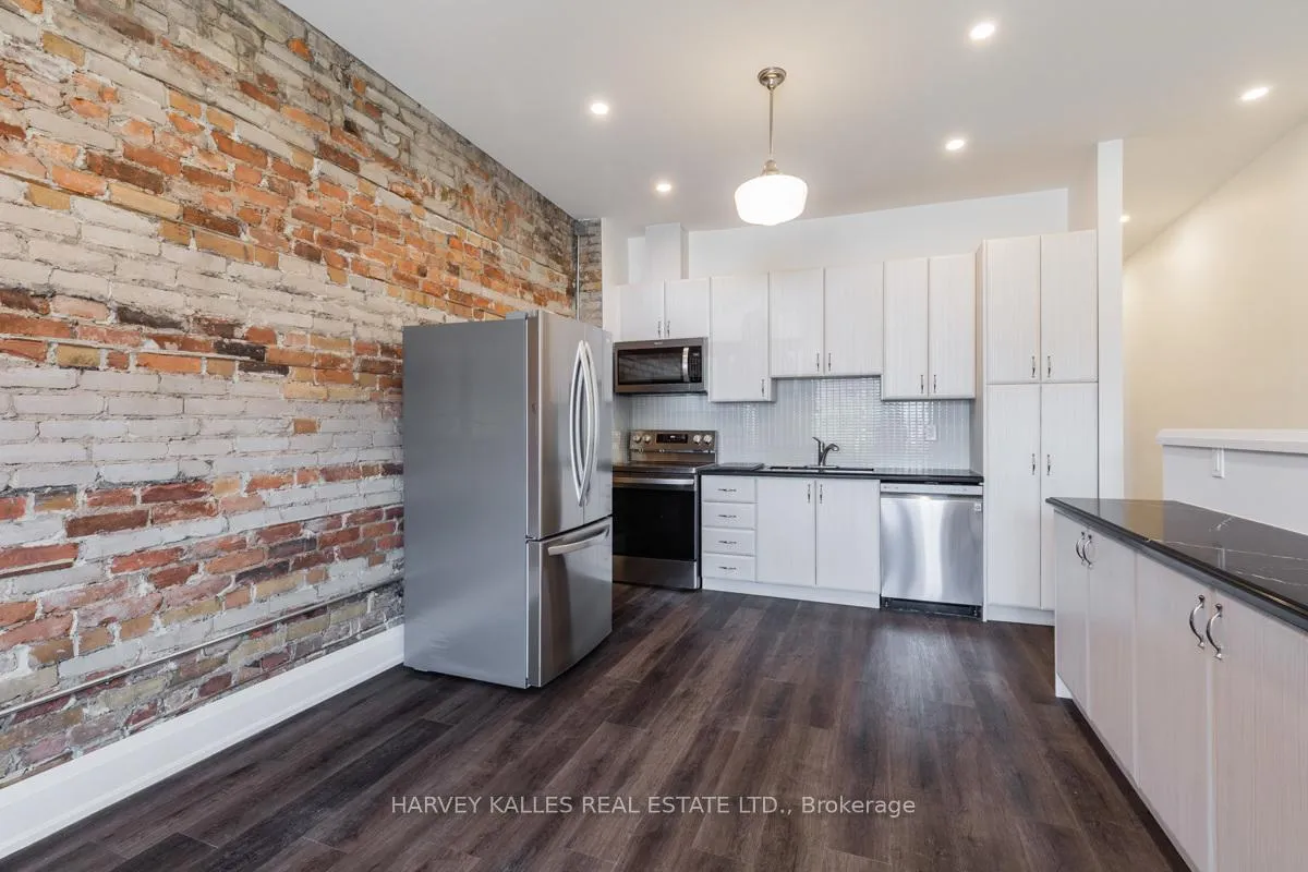 Photo 2 of Unit Upper, 657 St Clair Avenue W, Toronto, Humewood-Cedarvale — HOMEH