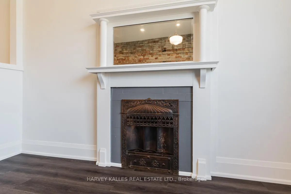 Photo 7 of Unit Upper, 657 St Clair Avenue W, Toronto, Humewood-Cedarvale — HOMEH