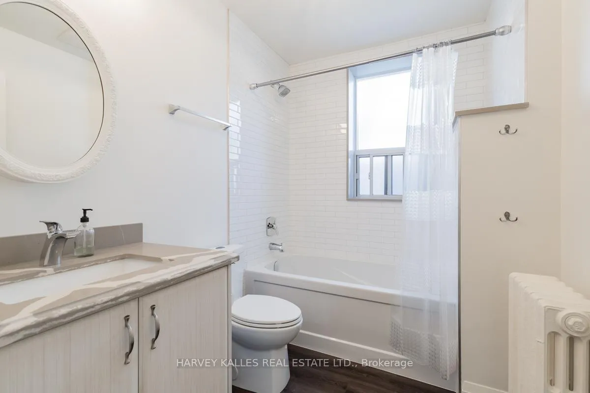 Photo 18 of Unit Upper, 657 St Clair Avenue W, Toronto, Humewood-Cedarvale — HOMEH
