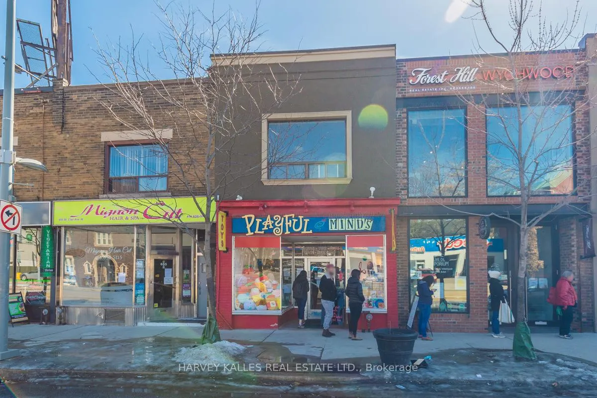 Photo 21 of Unit Upper, 657 St Clair Avenue W, Toronto, Humewood-Cedarvale — HOMEH