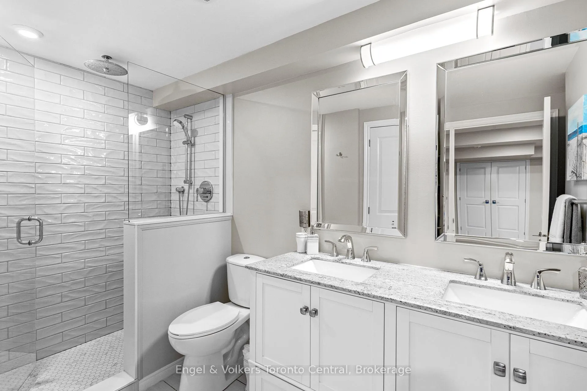 Photo 41 of 42 Silver Crescent, Collingwood — HOMEH