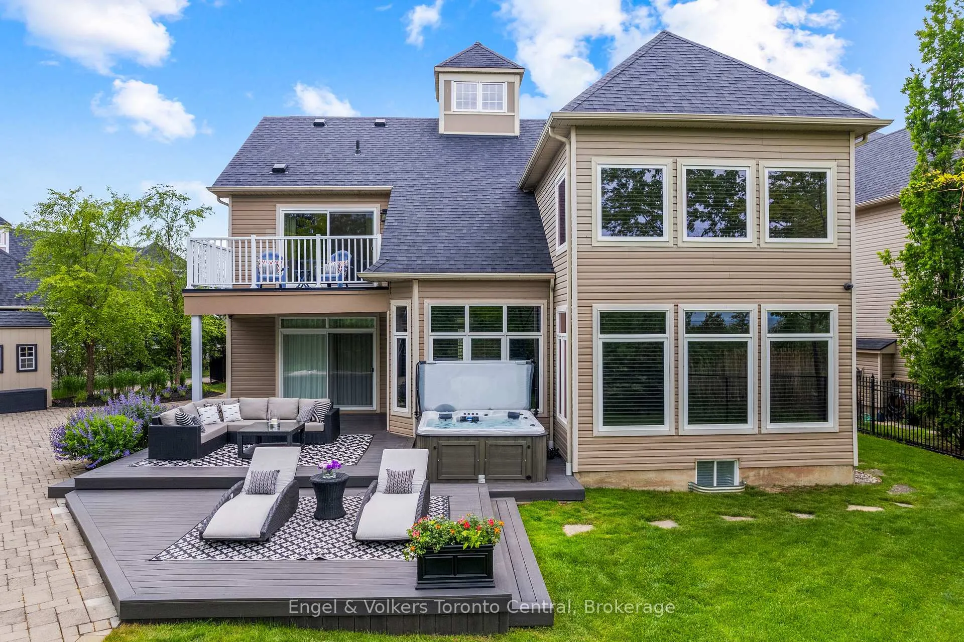 Photo 45 of 42 Silver Crescent, Collingwood — HOMEH