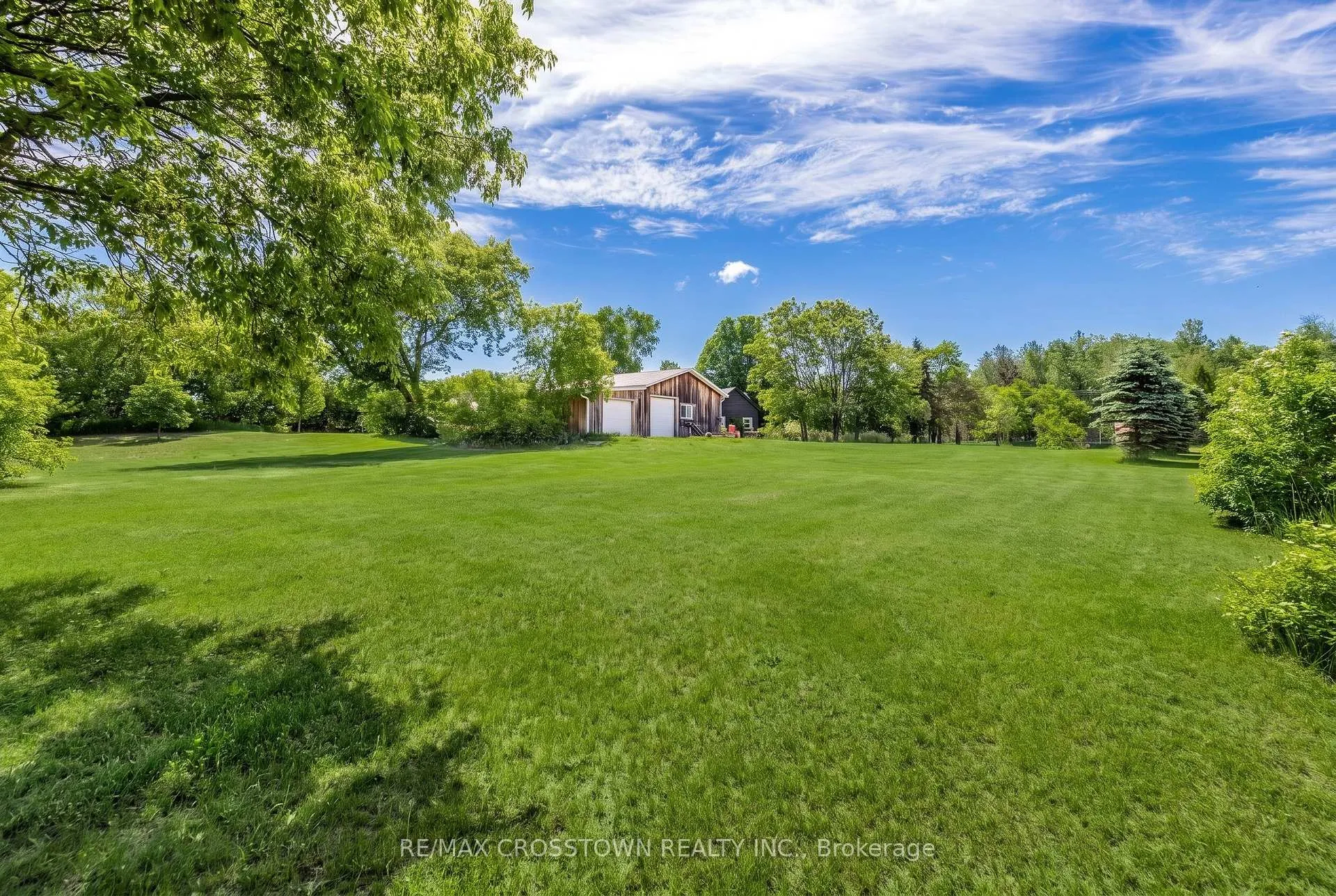 Photo 47 of 3904 Concession 12 Sunnidale Side Road, Clearview, Rural Clearview — HOMEH