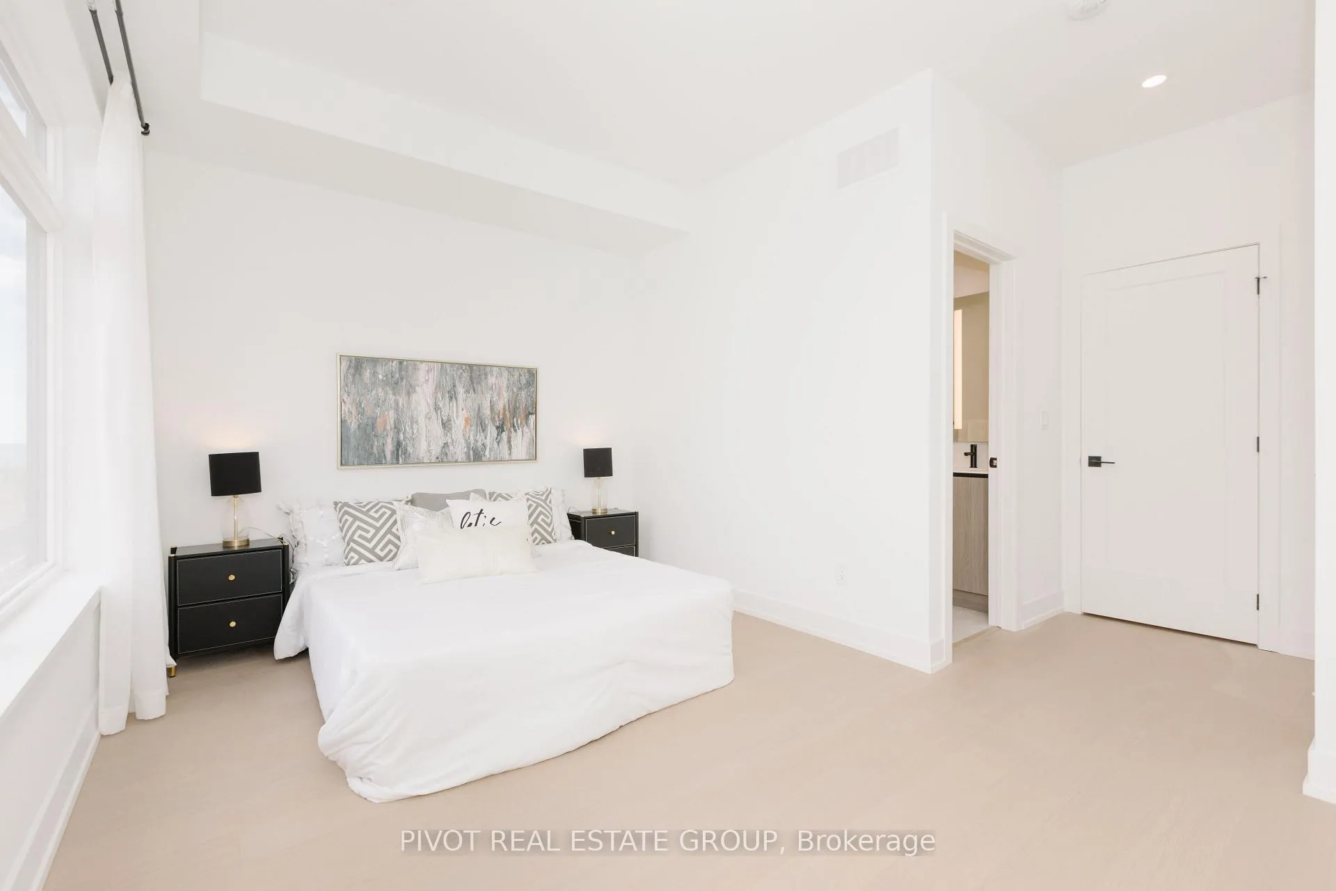 Photo 14 of Unit 64, 35 Lou Parsons Way, Mississauga, Port Credit — HOMEH