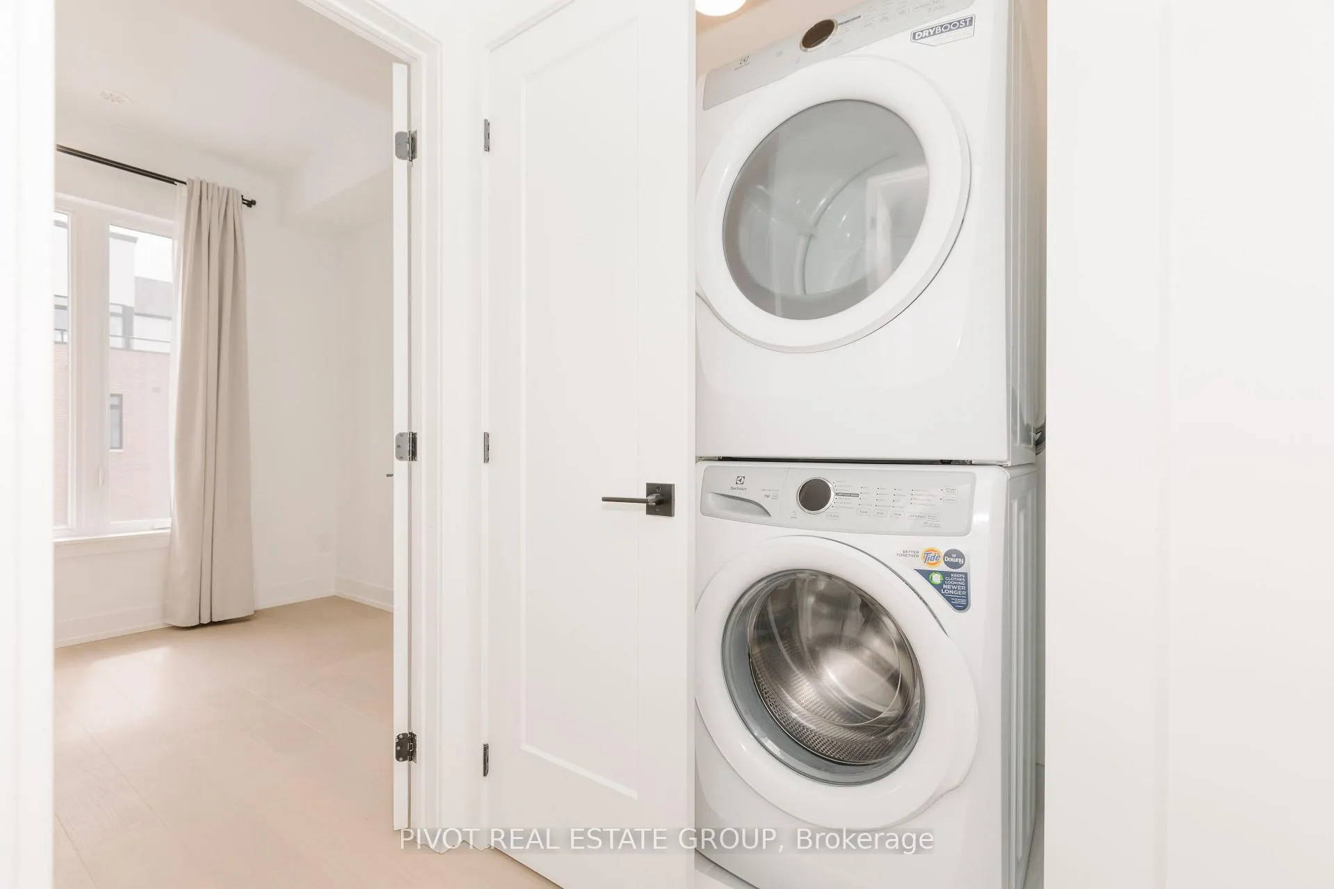 Photo 17 of Unit 64, 35 Lou Parsons Way, Mississauga, Port Credit — HOMEH