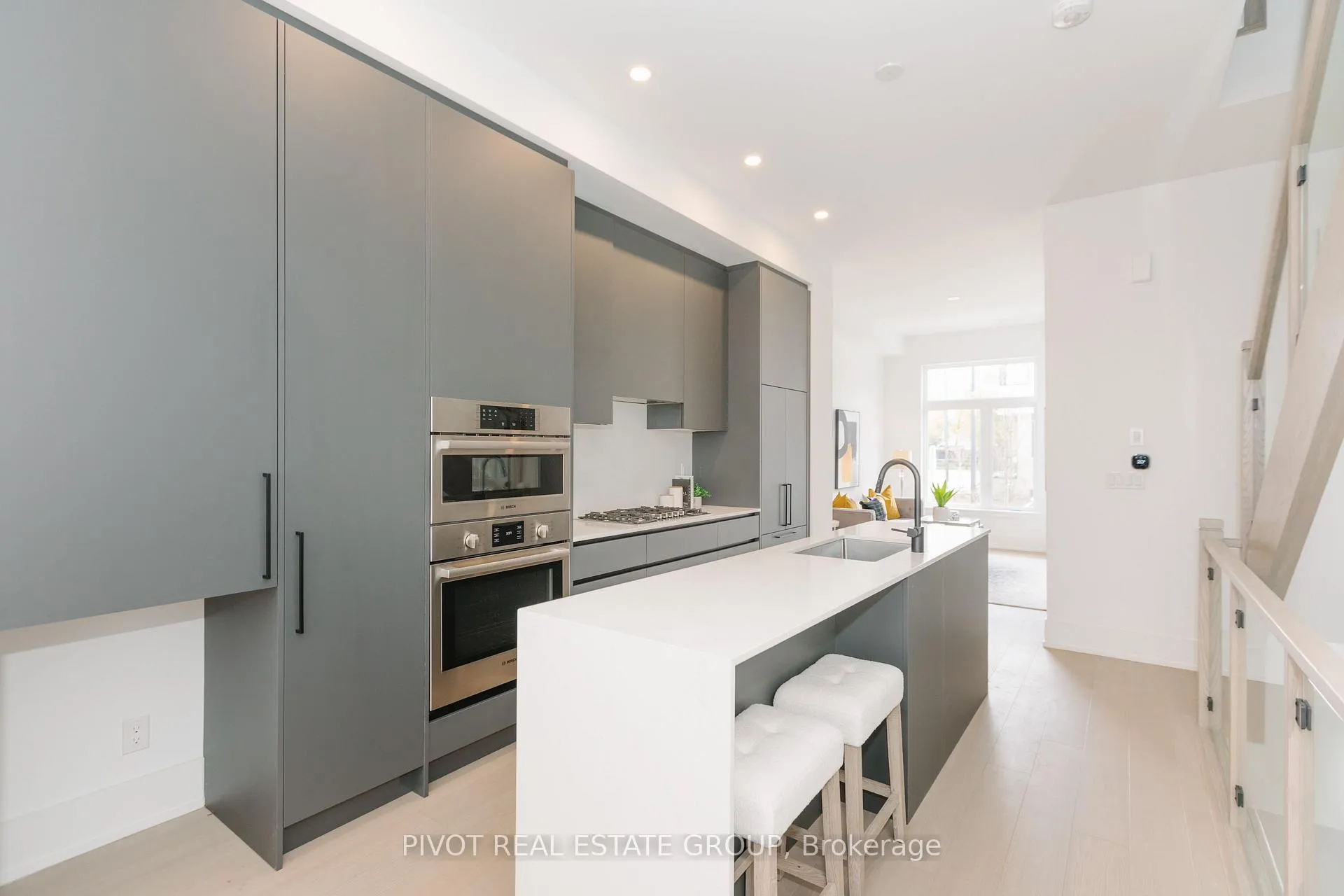 Photo 21 of Unit 64, 35 Lou Parsons Way, Mississauga, Port Credit — HOMEH