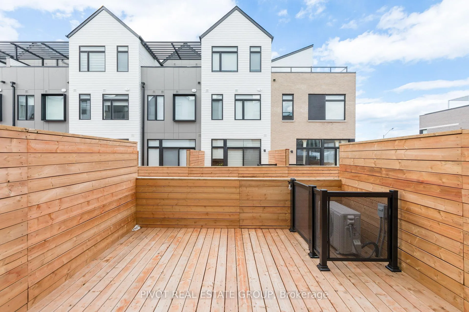 Photo 23 of Unit 64, 35 Lou Parsons Way, Mississauga, Port Credit — HOMEH