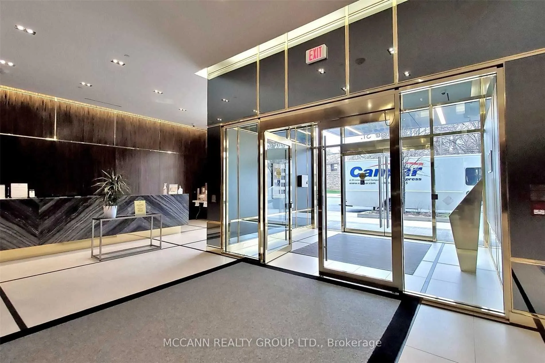 Photo 3 of Unit UPH8, 3018 Yonge Street, Toronto, Lawrence Park South — HOMEH
