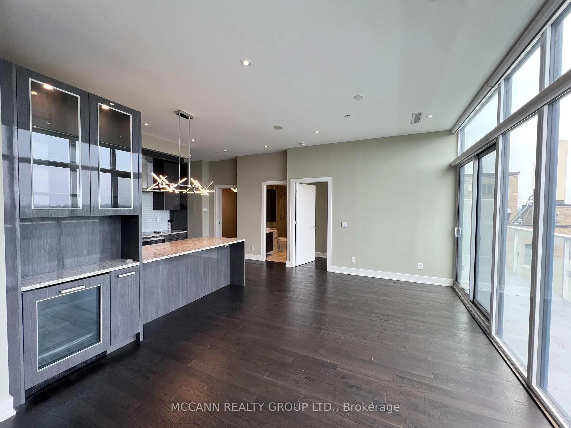 Photo 6 of Unit UPH8, 3018 Yonge Street, Toronto, Lawrence Park South — HOMEH