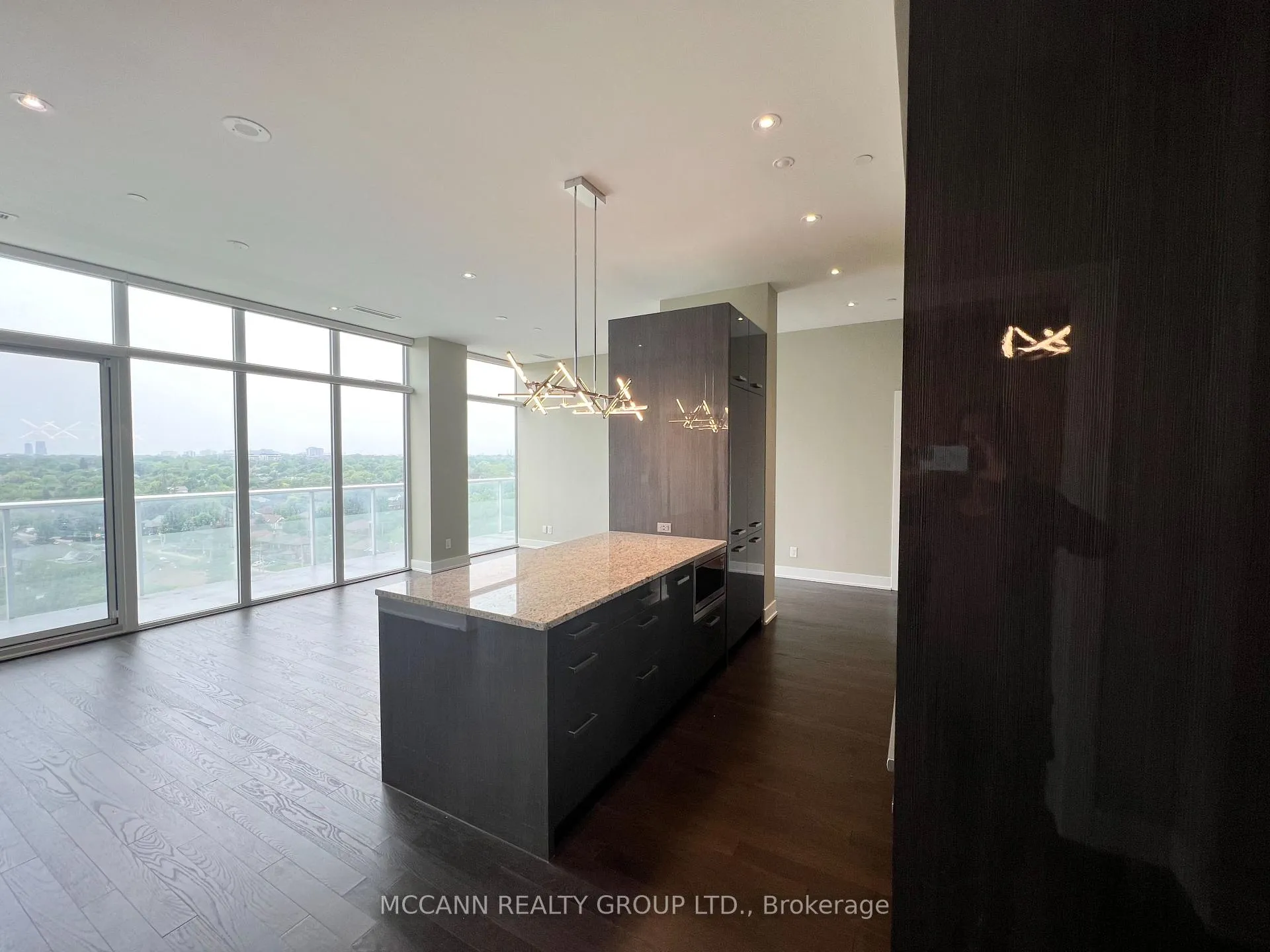 Photo 10 of Unit UPH8, 3018 Yonge Street, Toronto, Lawrence Park South — HOMEH