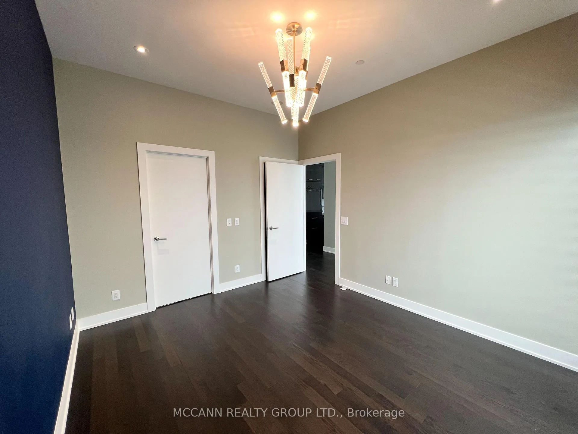 Photo 12 of Unit UPH8, 3018 Yonge Street, Toronto, Lawrence Park South — HOMEH