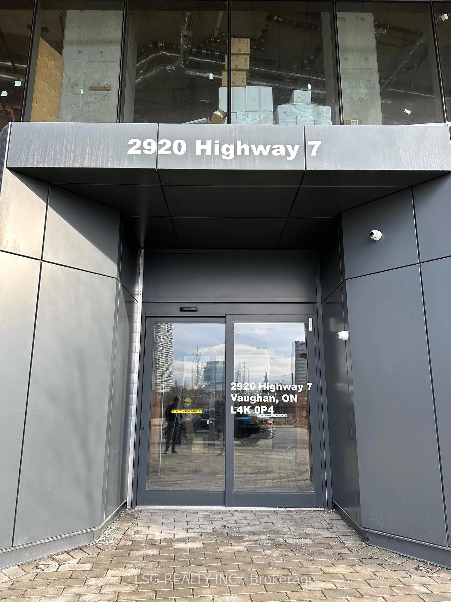 Photo 3 of Unit 2407, 2920 Highway 7 Road W, Vaughan, Concord — HOMEH