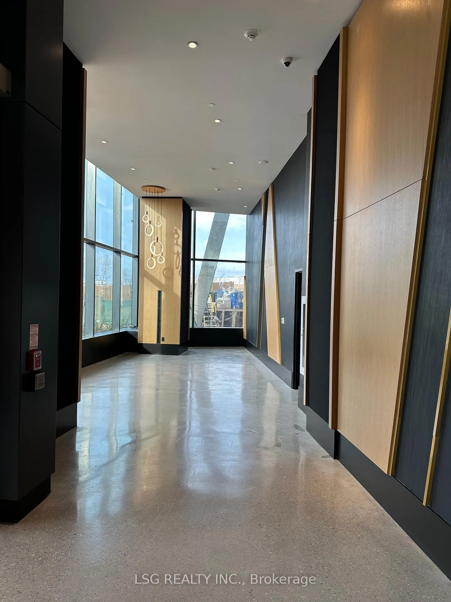 Photo 5 of Unit 2407, 2920 Highway 7 Road W, Vaughan, Concord — HOMEH