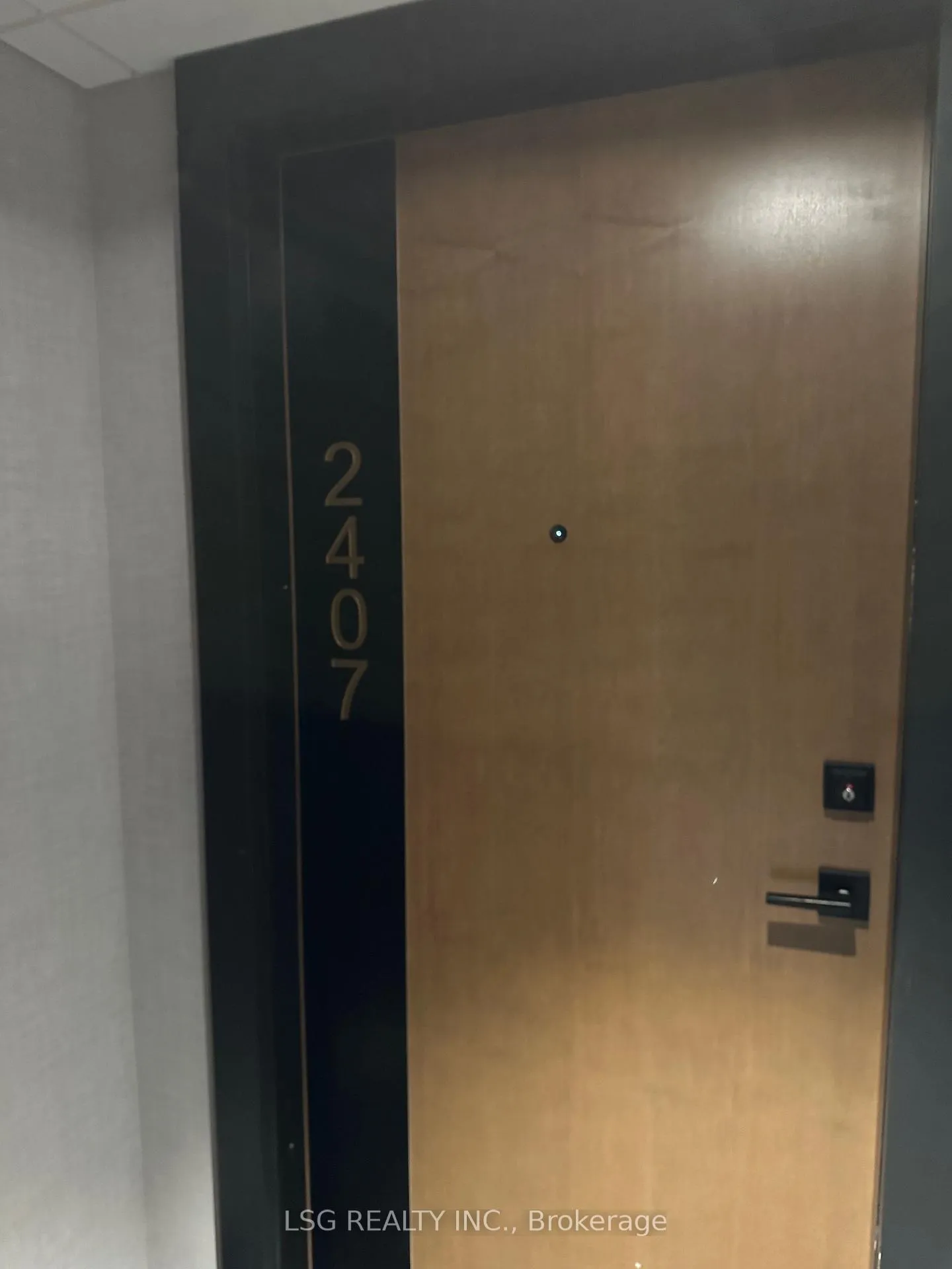 Photo 8 of Unit 2407, 2920 Highway 7 Road W, Vaughan, Concord — HOMEH