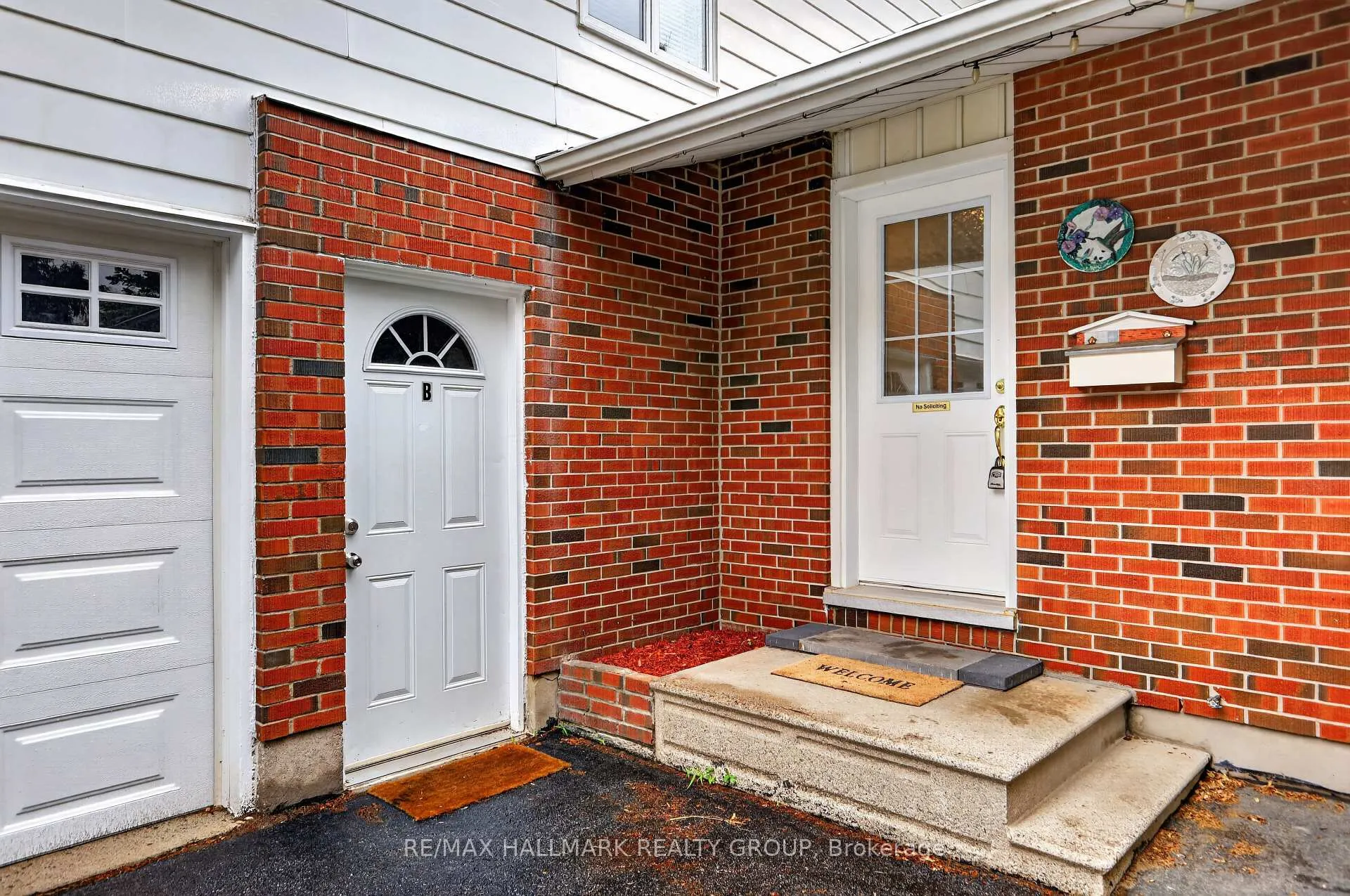 Photo 3 of Unit Unit B, 189 Banning Road, Ottawa, Kanata - Glencairn/Hazeldean — HOMEH