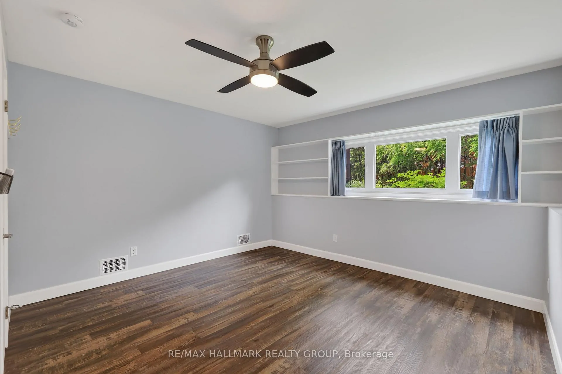 Photo 12 of Unit Unit B, 189 Banning Road, Ottawa, Kanata - Glencairn/Hazeldean — HOMEH