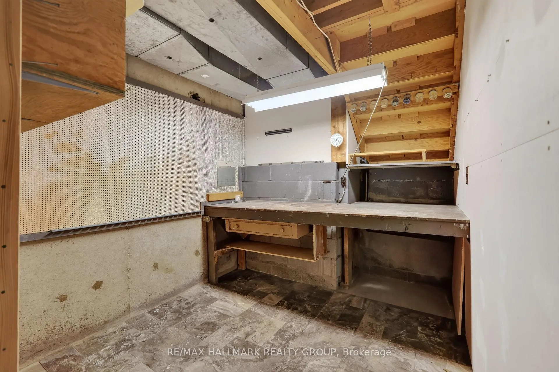 Photo 16 of Unit Unit B, 189 Banning Road, Ottawa, Kanata - Glencairn/Hazeldean — HOMEH