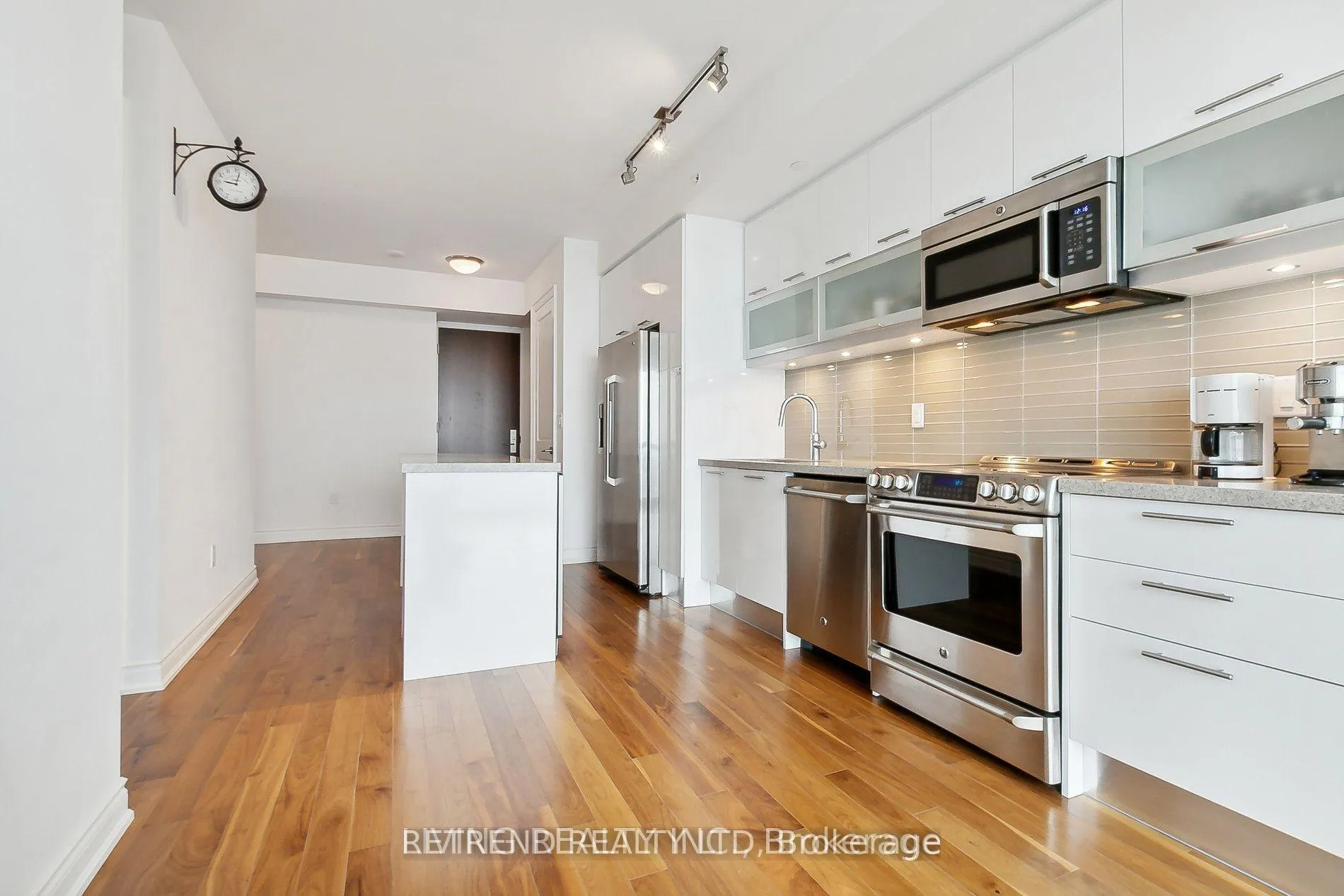 Photo 9 of Unit 6505, 388 Yonge Street, Toronto, Bay Street Corridor — HOMEH